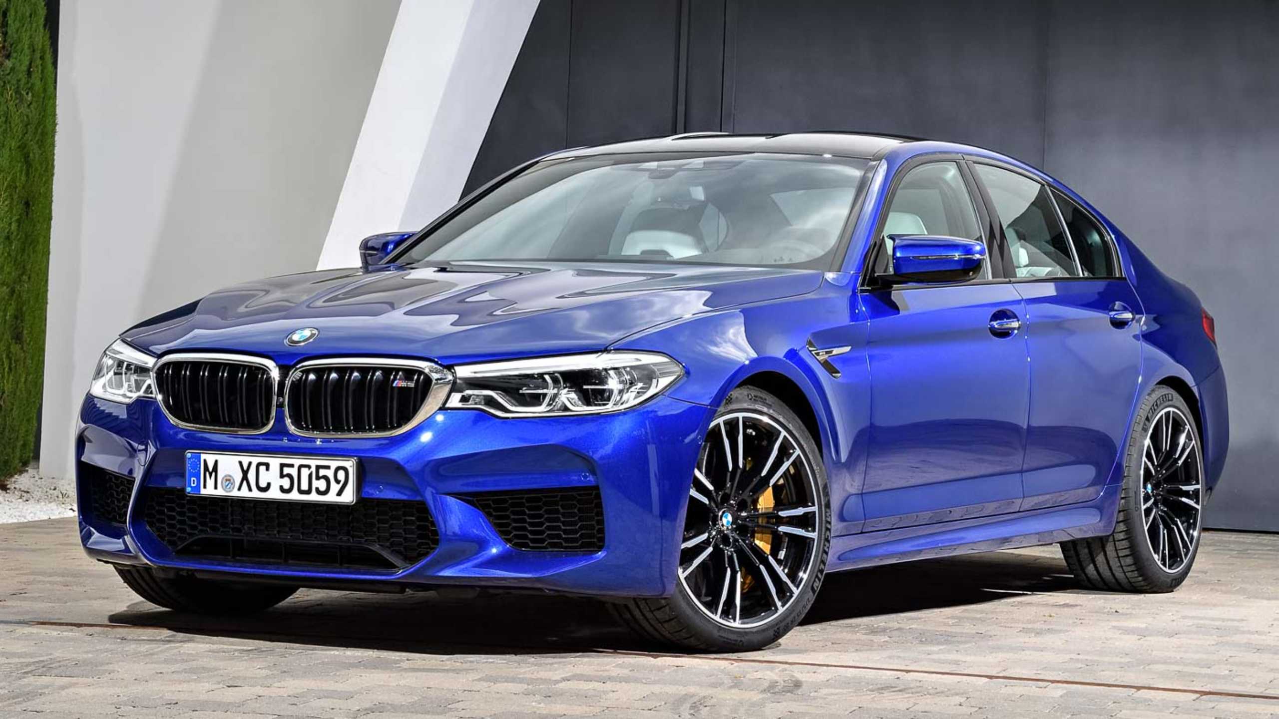 Carousel Gallery BMW M5 F90